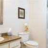 Отель Crescent Street Manor - Three Bedroom Home, фото 8