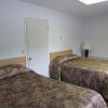 Отель Lazy J Motel, фото 2