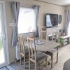 Отель Immaculate Sen Friendly 3-bed Caravan in Porthcawl, фото 11