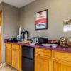 Отель Econo Lodge Seymour, фото 16