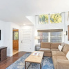 Отель Lift 7 Ski In/out Hot Tub, Ski Locker, Garage Parking + Shuttle To Gondola 2 Bedroom Condo by RedAwn, фото 2