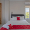 Отель RedDoorz Plus Syariah @ Raya Nginden 2, фото 3