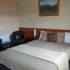 Отель Manapouri Lakeview Motor Inn, фото 12