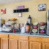 Отель Econo Lodge Winfield, фото 13