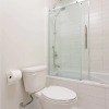 Отель Perfect 2 Bdr, 2 Bath Landing for the Family, фото 8