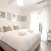 Отель Luxury Beachfront Suite in Voula Premium 2-bedroom Stay, фото 4
