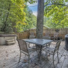 Отель Cozy Cabin Between Gatlinburg & Pigeon Forge W/ Hot Tub 1 Bedroom Cabin by Redawning, фото 5