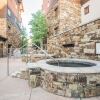 Отель Ski-in/ski-out All-suite W/ Pool, Gym & Hot Tubs 2 Bedroom Condo, фото 1