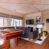 Отель Ponderosa by Avantstay Spacious Cabin w/ Large Deck & Hot Tub 10min to Mtn, фото 19