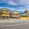 Отель Downtown Gulf Shores Condo - 1 Block to Beach!, фото 1