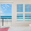 Отель Beachfront Palm Beach Townhouse, фото 10