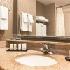 Отель Embassy Suites Louisville East, фото 9