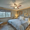 Отель Beech Mountain Condo: Pool Access, 1 Mi to Skiing, фото 3