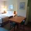 Отель HomeTowne Studios & Suites by Red Roof Greensboro, фото 6