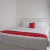 Отель Reddoorz Syariah Raya Punten Batu, фото 3