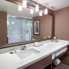 Отель DoubleTree by Hilton Hotel West Edmonton, фото 9