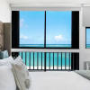 Отель Maria Beach 1BDR Oceanfront Pool Parking, фото 7