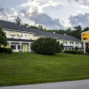 Отель Town and Country Inn & Resort, фото 1