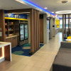 Отель Microtel Inn & Suites by Wyndham Hot Springs, фото 2