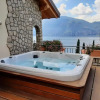 Отель Appartamento DELUXE 1 con vasca idromassaggio vista Lago di Garda, riscaldata, privata e utilizzabil, фото 11