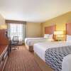 Отель La Quinta Inn & Suites by Wyndham Bentonville, фото 30