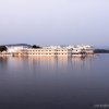 Отель Taj Lake Palace в Удаипуре