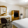 Отель Rodeway Inn & Suites, фото 6