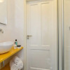 Отель Spacious Bungalow With Enclosed Garden, фото 6