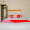 Отель OYO 90319 Angler Guest House Malang, фото 3