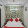 Отель OYO 12083 Hotel Champion Inn, фото 17
