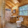 Отель Wilderness Theater and Lodge 3 Bedroom Home with Hot Tub, фото 9