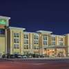 Отель La Quinta Inn & Suites by Wyndham Carlsbad, фото 48