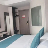 Отель H Hotel (Xuchang Liuyi Road Times Square Boutique), фото 3