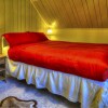 Отель Red Hawk Hideaway - Two Bedroom Cabin with Hot Tub, фото 16