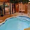 Отель Sybaris Pool Suites Indianapolis, фото 14