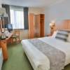 Отель Campanile Hotel Milton Keynes, фото 2
