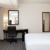 Отель DoubleTree by Hilton Hotel Portland, фото 6