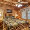 Отель Er245 â Almost Heaven Great Location â Close To Town! 3 Bedroom Cabin by RedAwning, фото 2