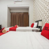 Отель RedDoorz near Taman Rekreasi Sengkaling, фото 15