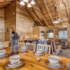 Отель Ern859 - Absolute Paradise - Great Location! Close To All The Action! 2 Bedroom Cabin by RedAwning, фото 10