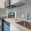 Отель Bright and Cozy 4bedr in the of Mile-end, фото 4