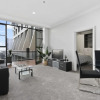 Отель Renovated Apt with huge deck & car park, фото 10