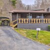 Отель Cozy Maggie Valley Cabin, 1 Mi to Tube World!, фото 1