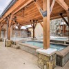 Отель Cozy Ski-in/ski-out Breckenridge Condo: Mtn Views! в Брекенридже