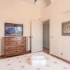 Отель Amazing Apartment in Capranica VT With 2 Bedrooms, Wifi and Outdoor Swimming Pool в Капранике