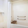 Отель Microtel Inn & Suites by Wyndham Tulsa East, фото 4