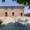 Отель Tuscan Farmhouse in Peccioli with Swimming Pool near Lakes, фото 1