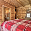 Отель Sevierville Cabin w/ Lake Access & Private Hot Tub, фото 3