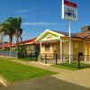 Отель Baths Motel, фото 1