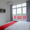 Отель RedDoorz near De La Salle Manado, фото 7